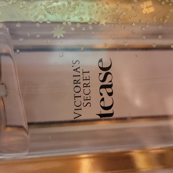 Victoria's Secret 2020 Holiday Set - Picture 7 of 8